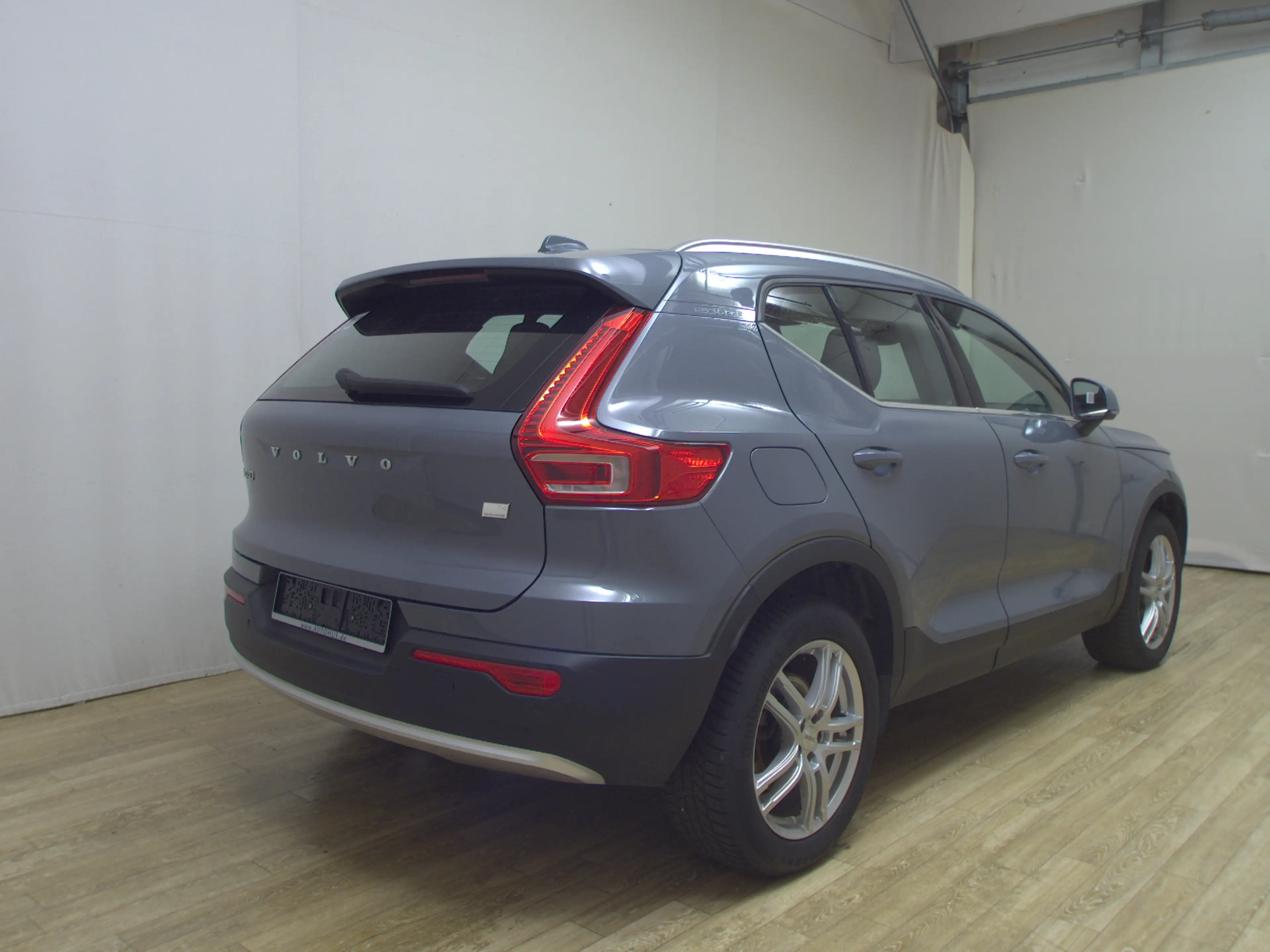 Volvo XC40 T4 Recharge Core Navi LED RFK SHZ — photo 4