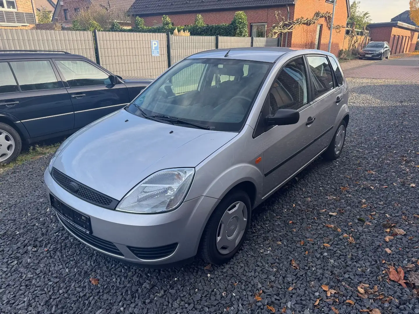 Ford Fiesta Viva X Klimaanlage, Sehr gepflegt Silber - 2