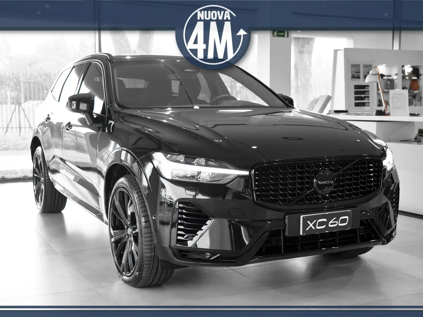Volvo XC60 T6 Plug-in hybrid AWD automatico Ultra Black Edit Černá - 2