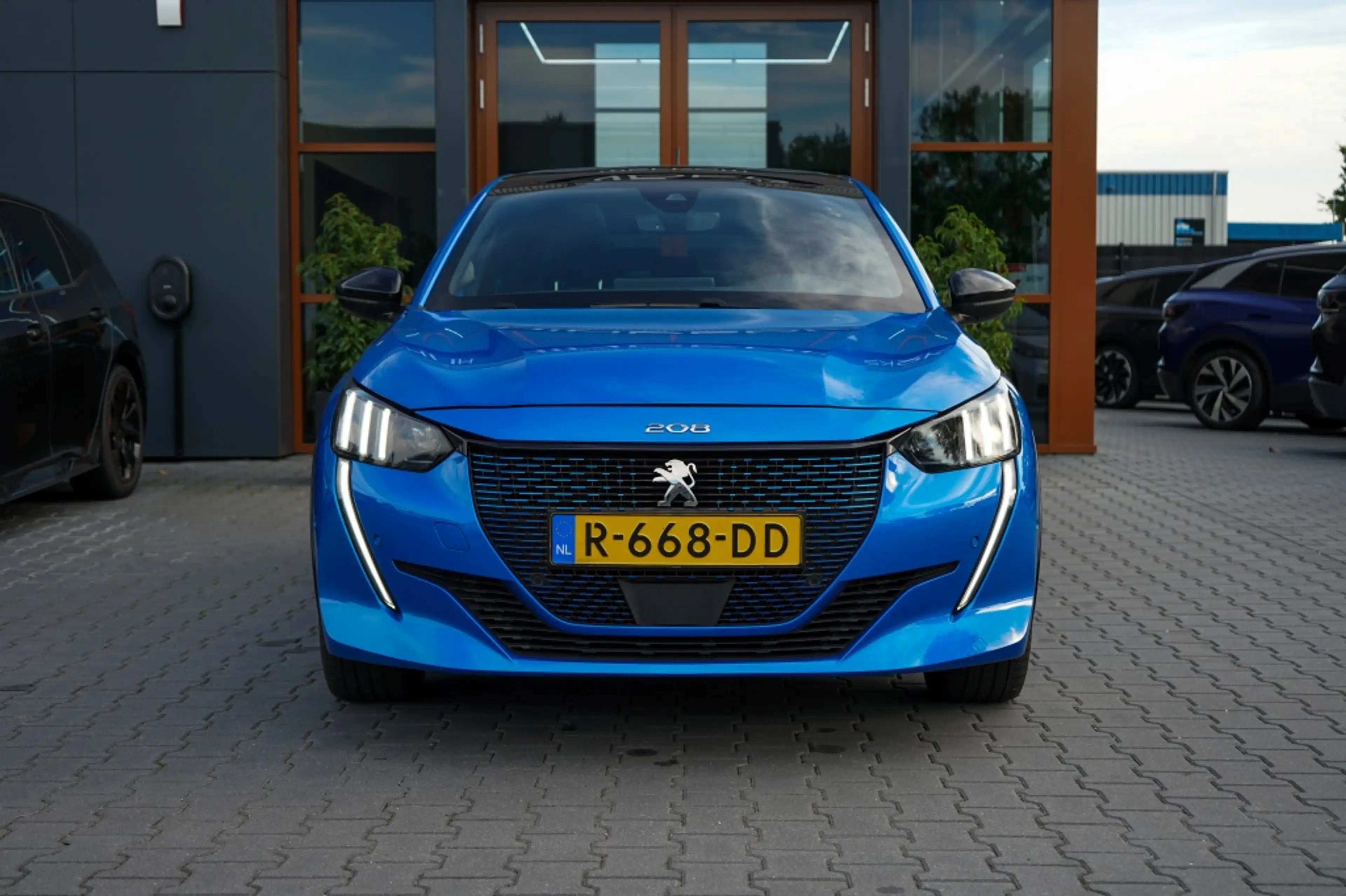 Peugeot e-208 GT Pack 50 kWh | 92,69% SOH | Pano | Stoelverwarmi — photo 13