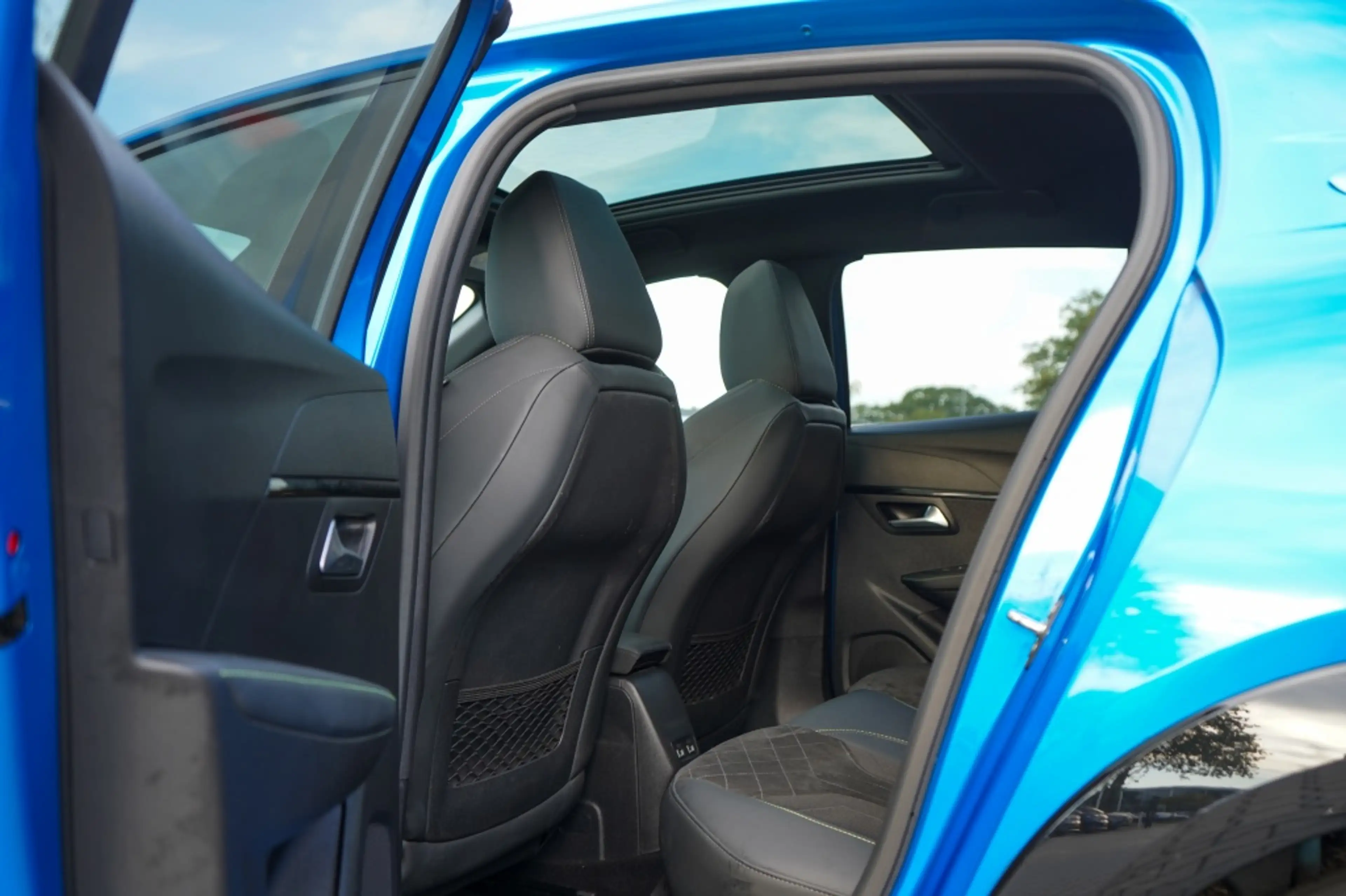 Peugeot e-208 GT Pack 50 kWh | 92,69% SOH | Pano | Stoelverwarmi — photo 7