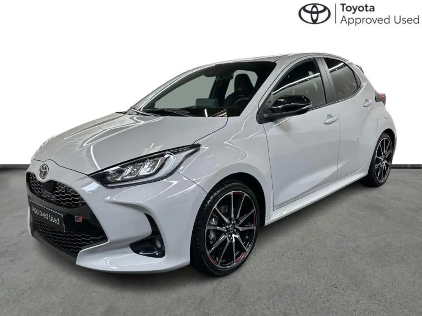 Toyota Yaris GR Sport Gris - 1