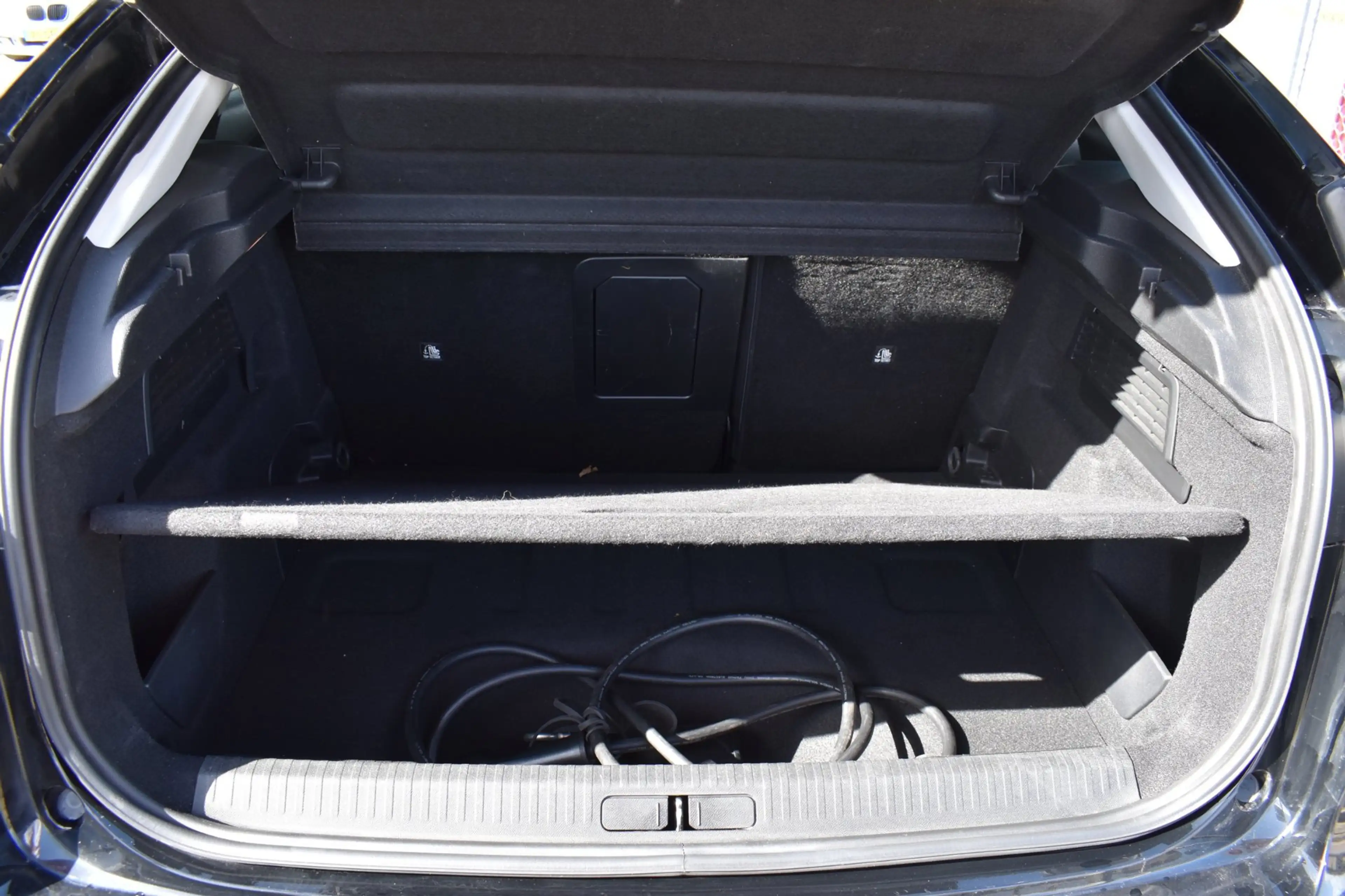 Citroen E-C4 Electric Shine 50 kWh — photo 15