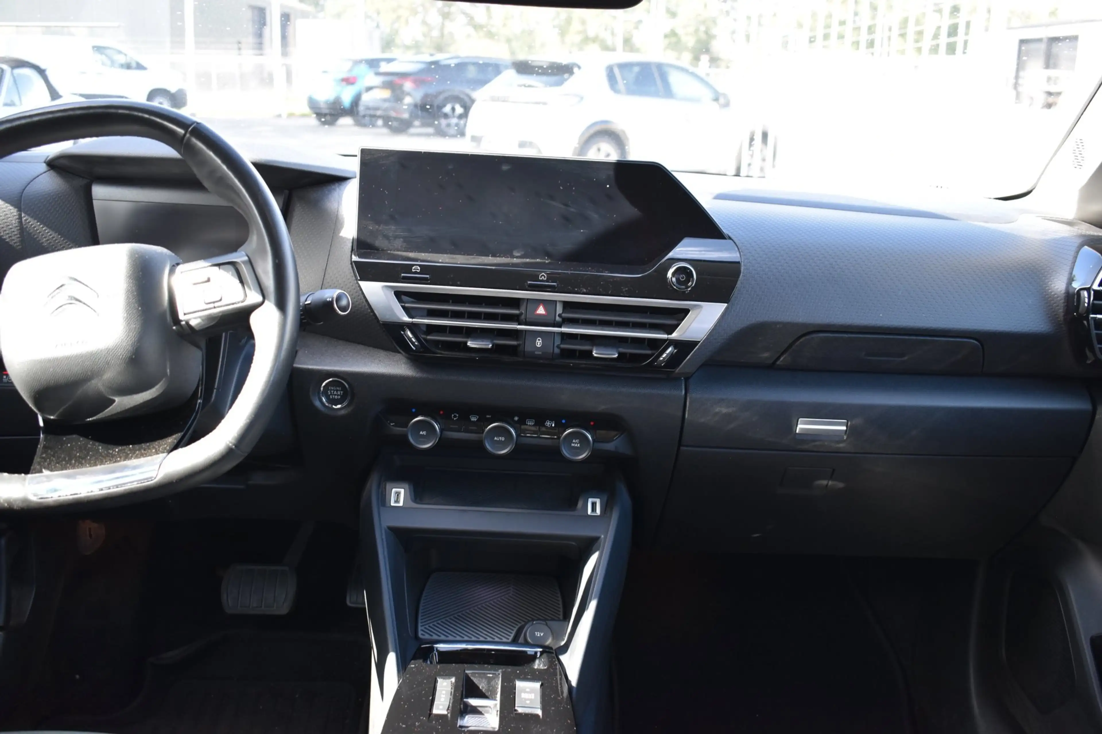 Citroen E-C4 Electric Shine 50 kWh — photo 9