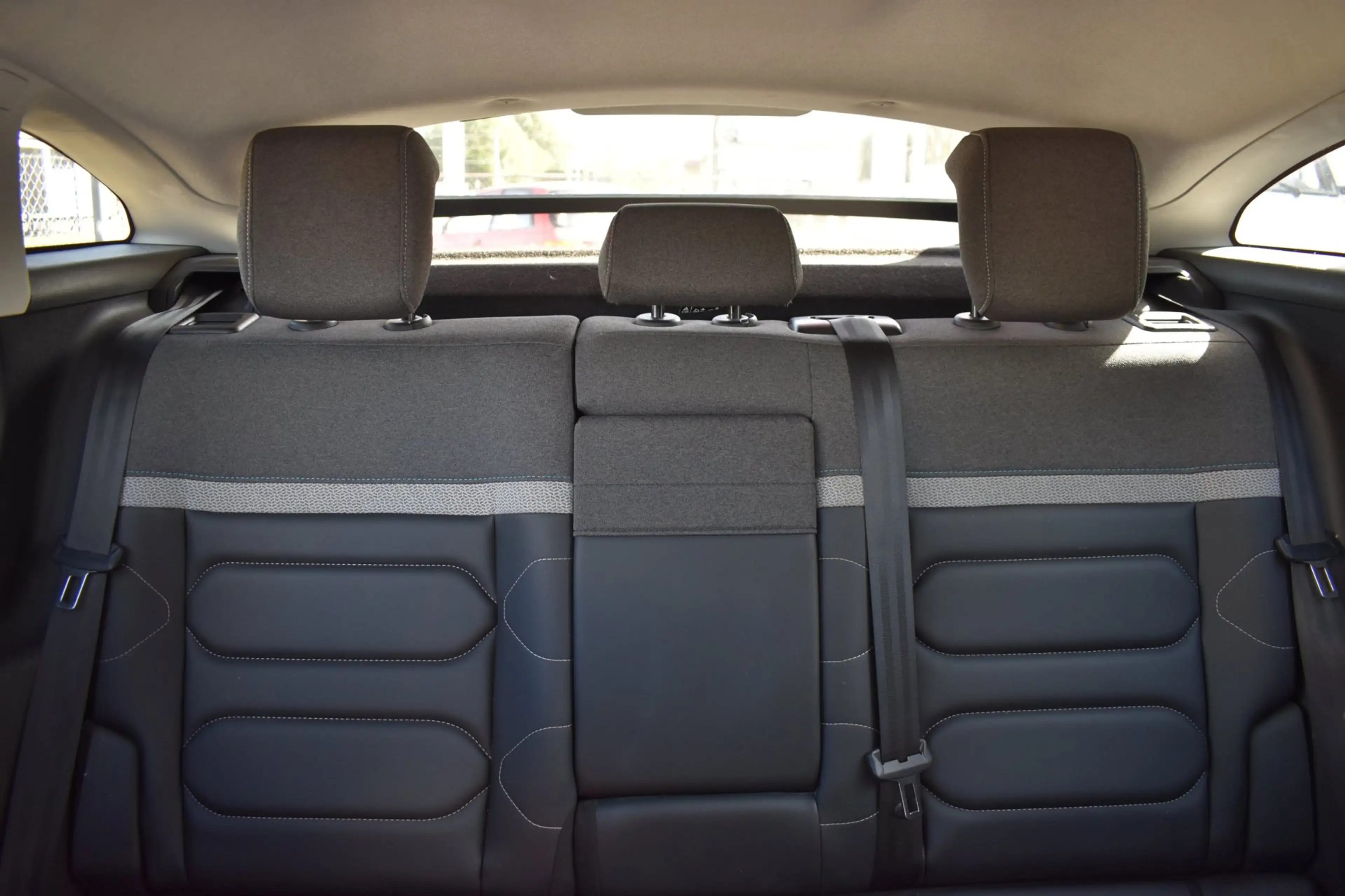 Citroen E-C4 Electric Shine 50 kWh — photo 13