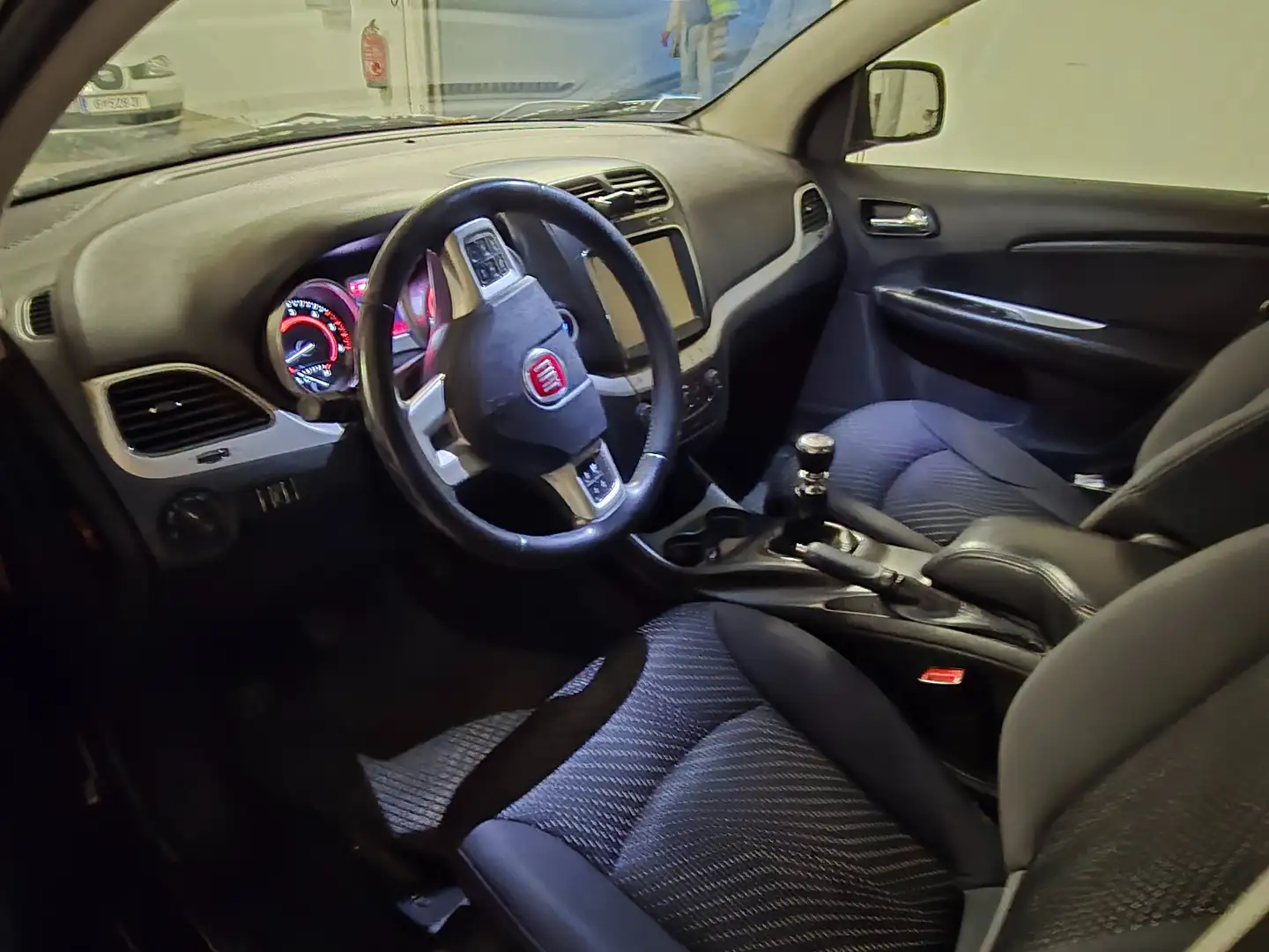 Fiat Freemont Freemont 2,0 Multijet II 140 Schwarz - 2