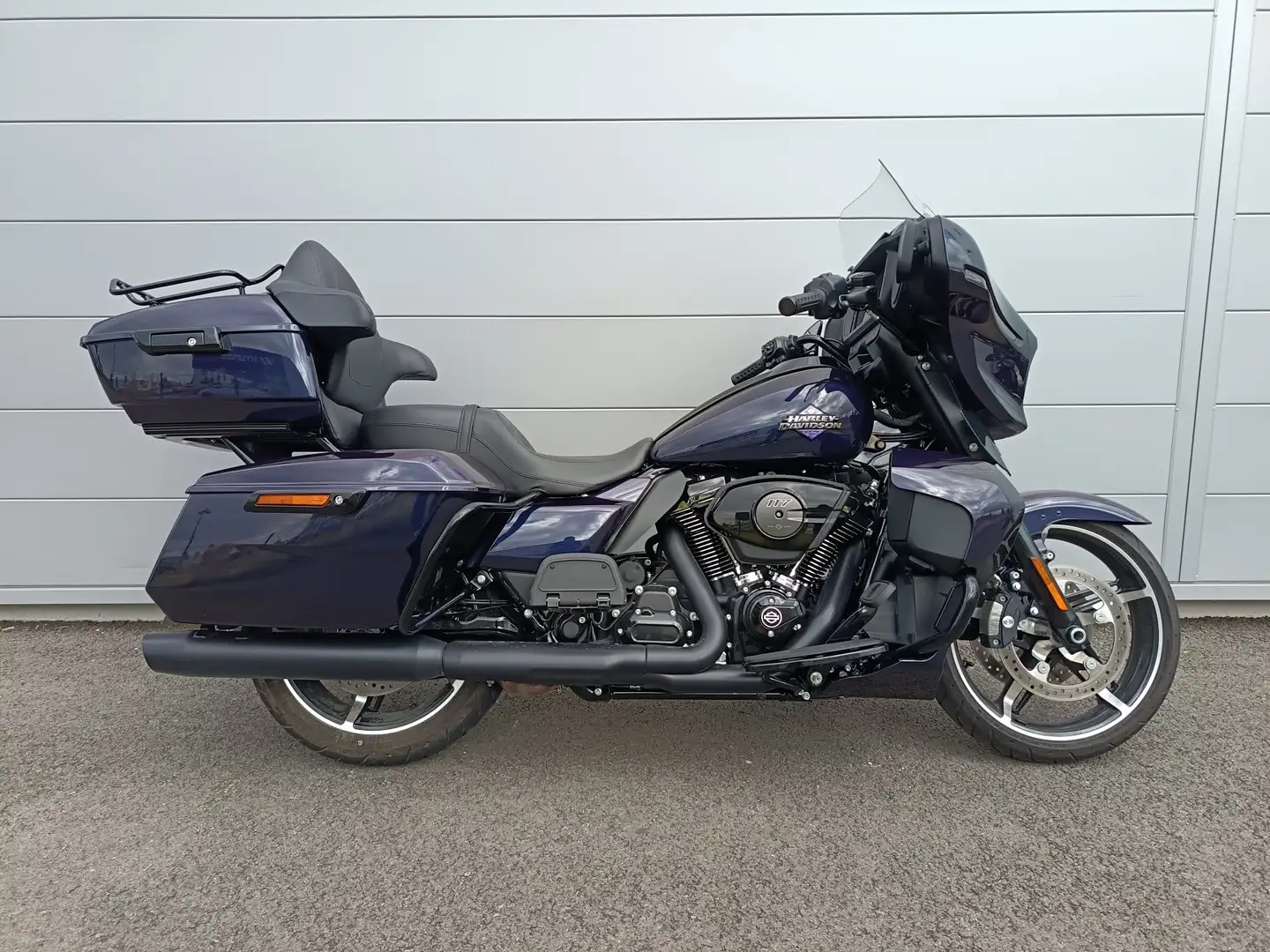 Harley-Davidson Street Glide Violett - 2