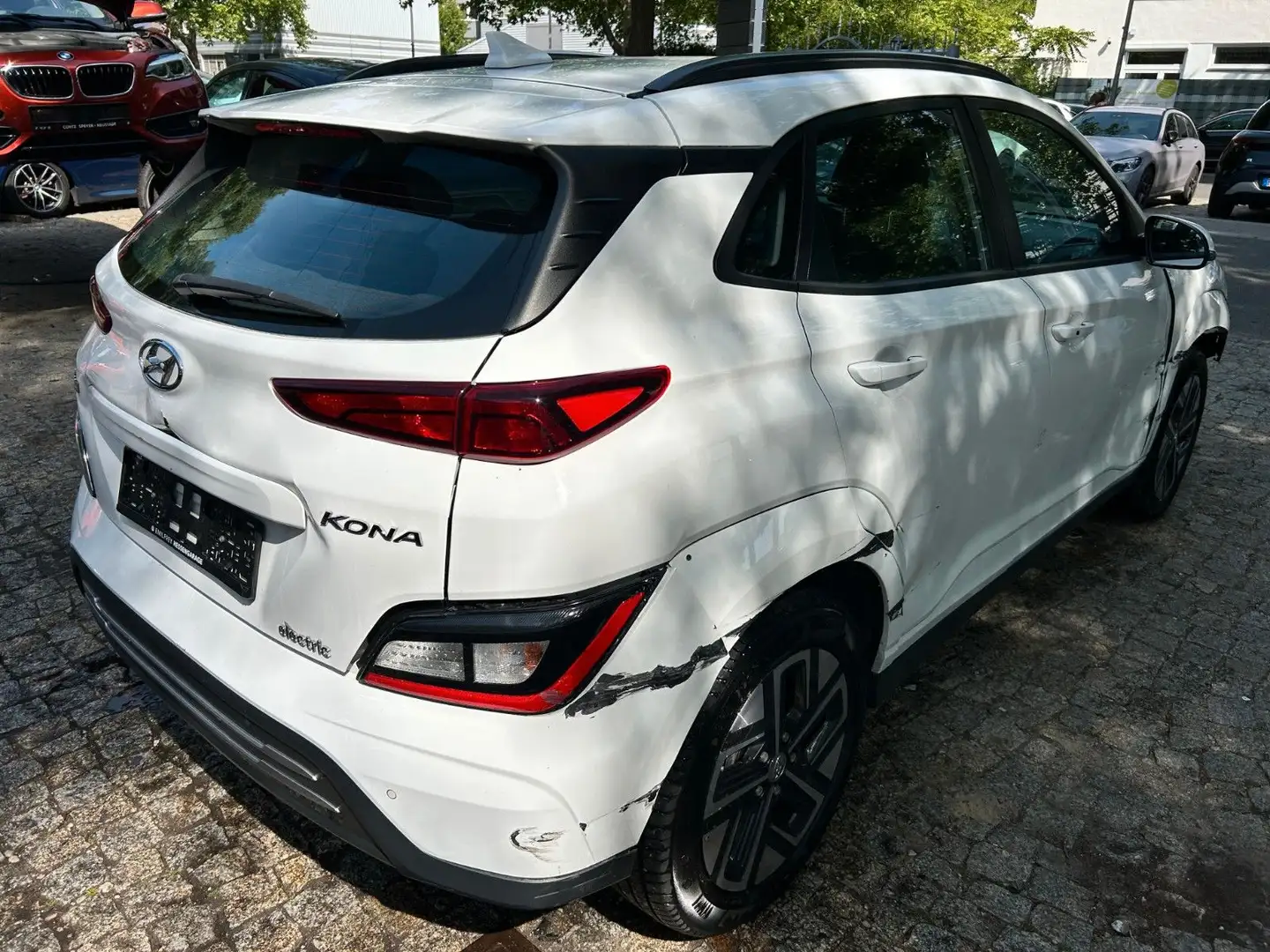 Hyundai KONA Select Elektro 2WD 100KW 40KWH Blanc - 2