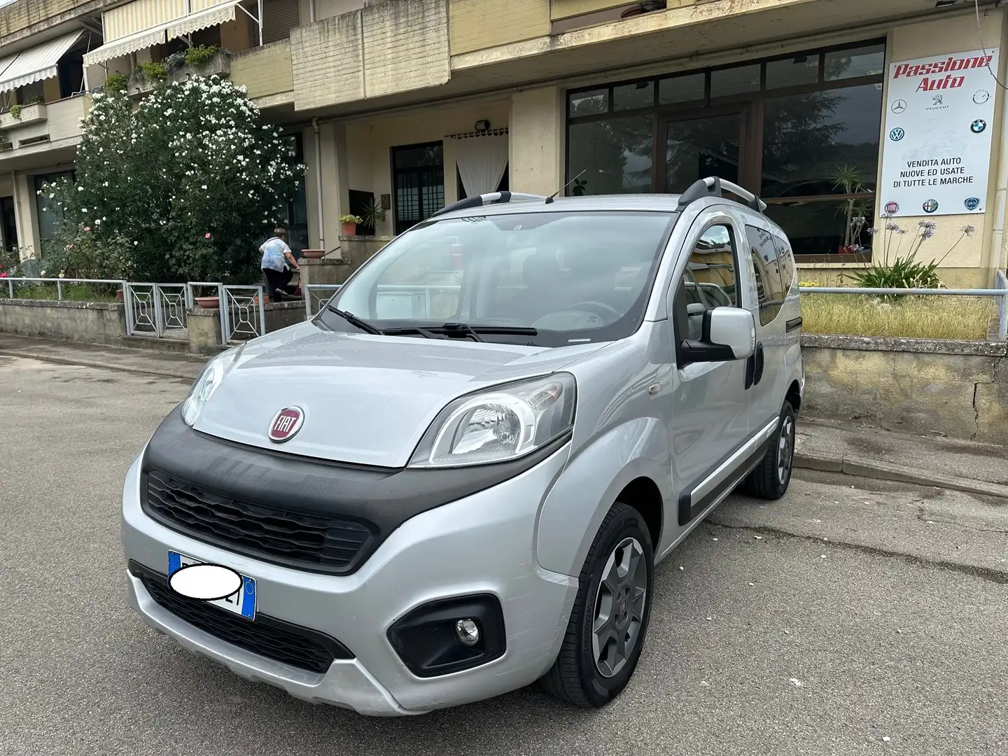 Fiat Qubo Qubo 2017 1.3 mjt 16v Trekking 80cv Argintiu - 2
