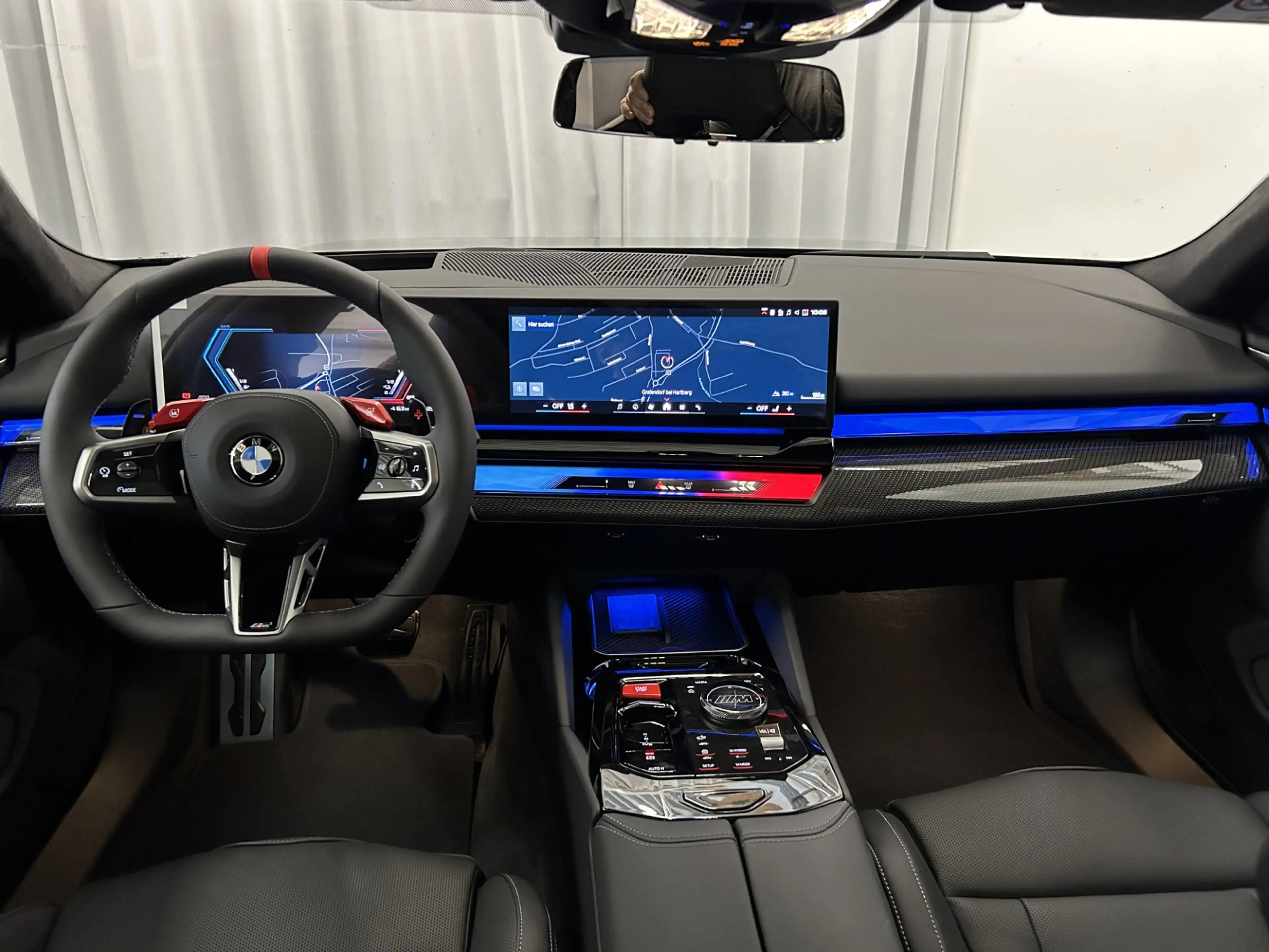 BMW M5 *Touring / Carbon / AHK* — photo 10