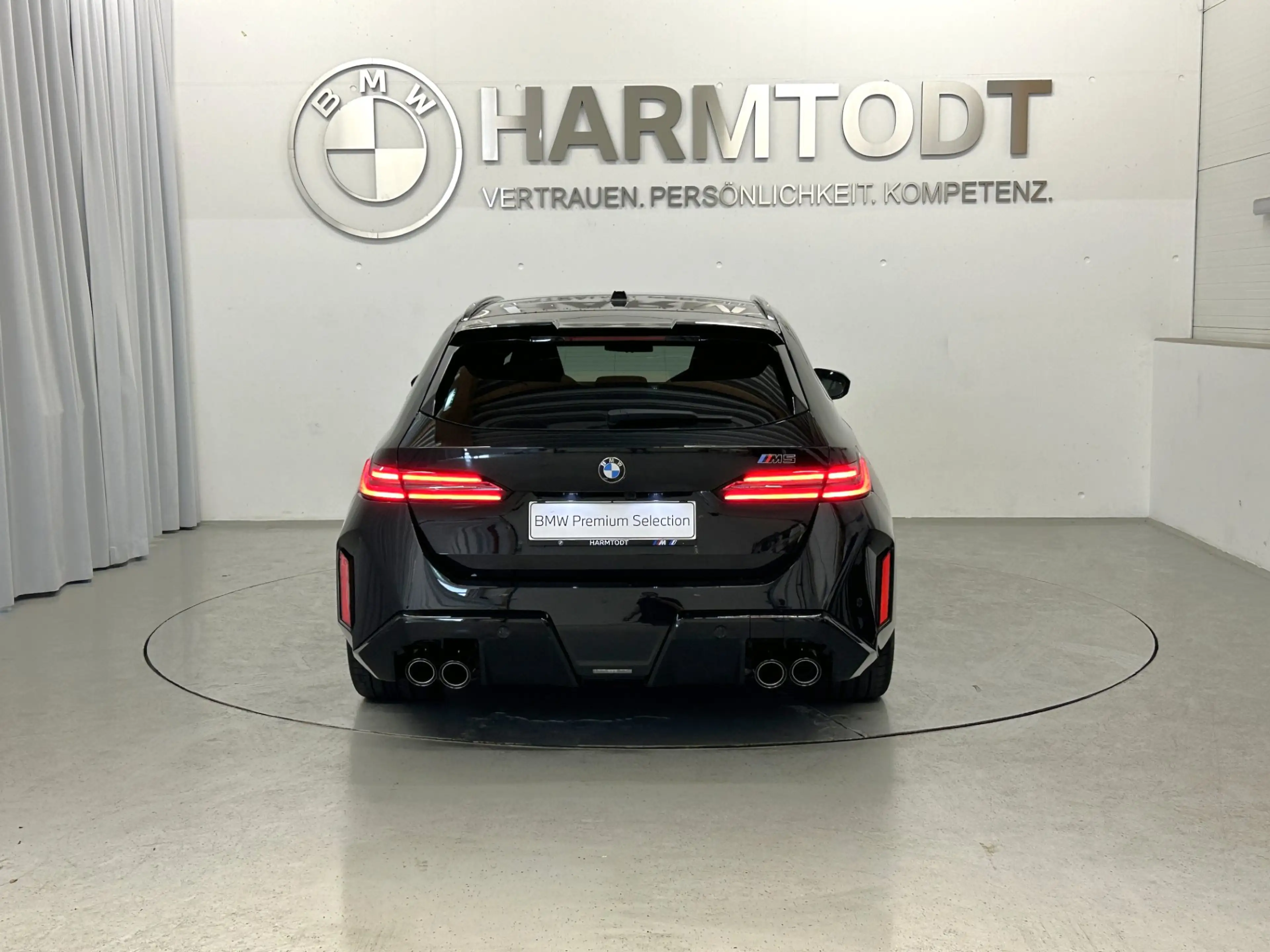 BMW M5 *Touring / Carbon / AHK* — photo 5