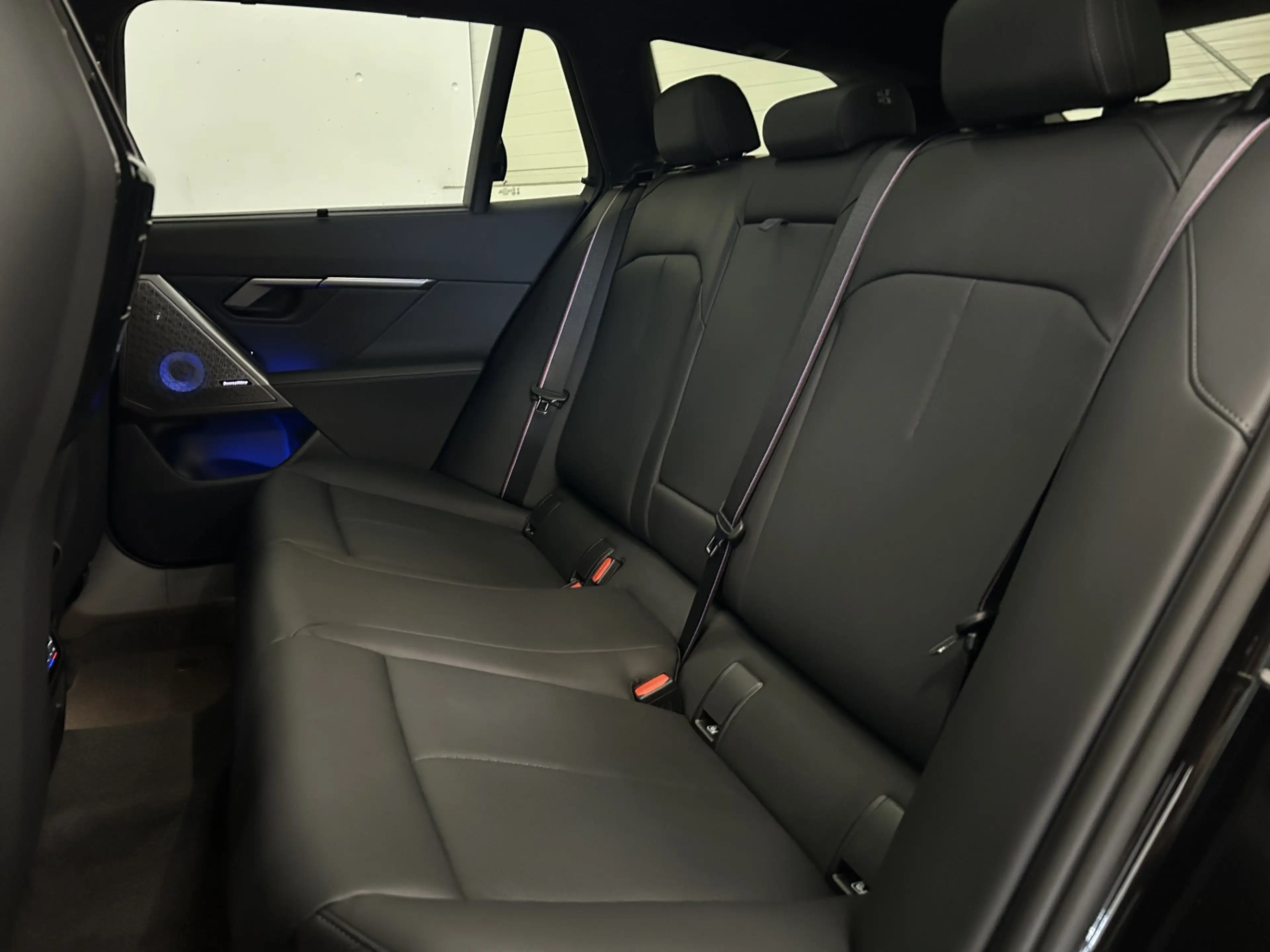 BMW M5 *Touring / Carbon / AHK* — photo 15