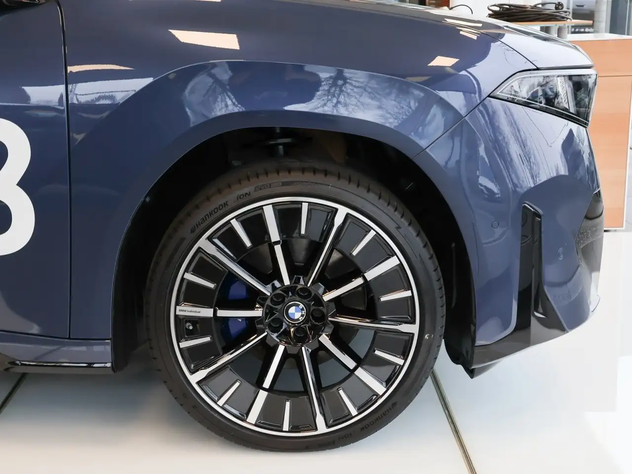 BMW iX3 50 xDrive verfügbar ab 09/2026 /M Sport/Autobahn+C 3