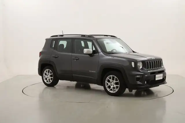 Jeep Renegade view 7