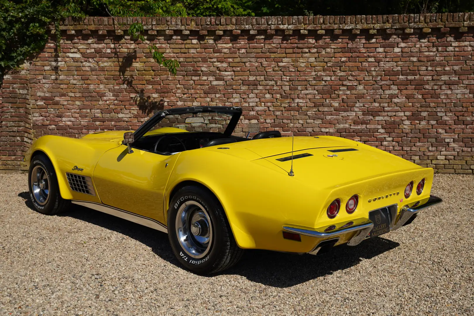 Corvette C3 Stingray Convertible PRICE REDUCTION! Restored and žuta - 2
