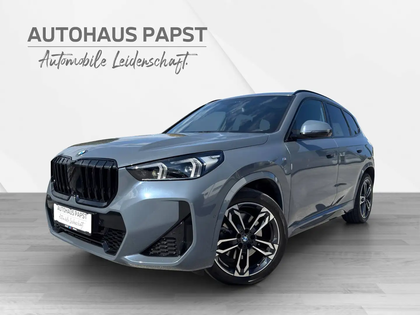 BMW X1 *** M-SPORT *** NP € 67.740 *** !! 8 PAKETE !! Grau - 1
