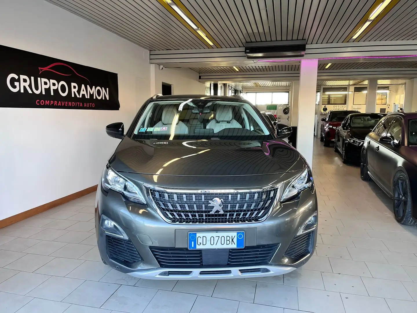 Peugeot 3008 3008 II 2016 1.5 bluehdi Allure s Bronce - 2