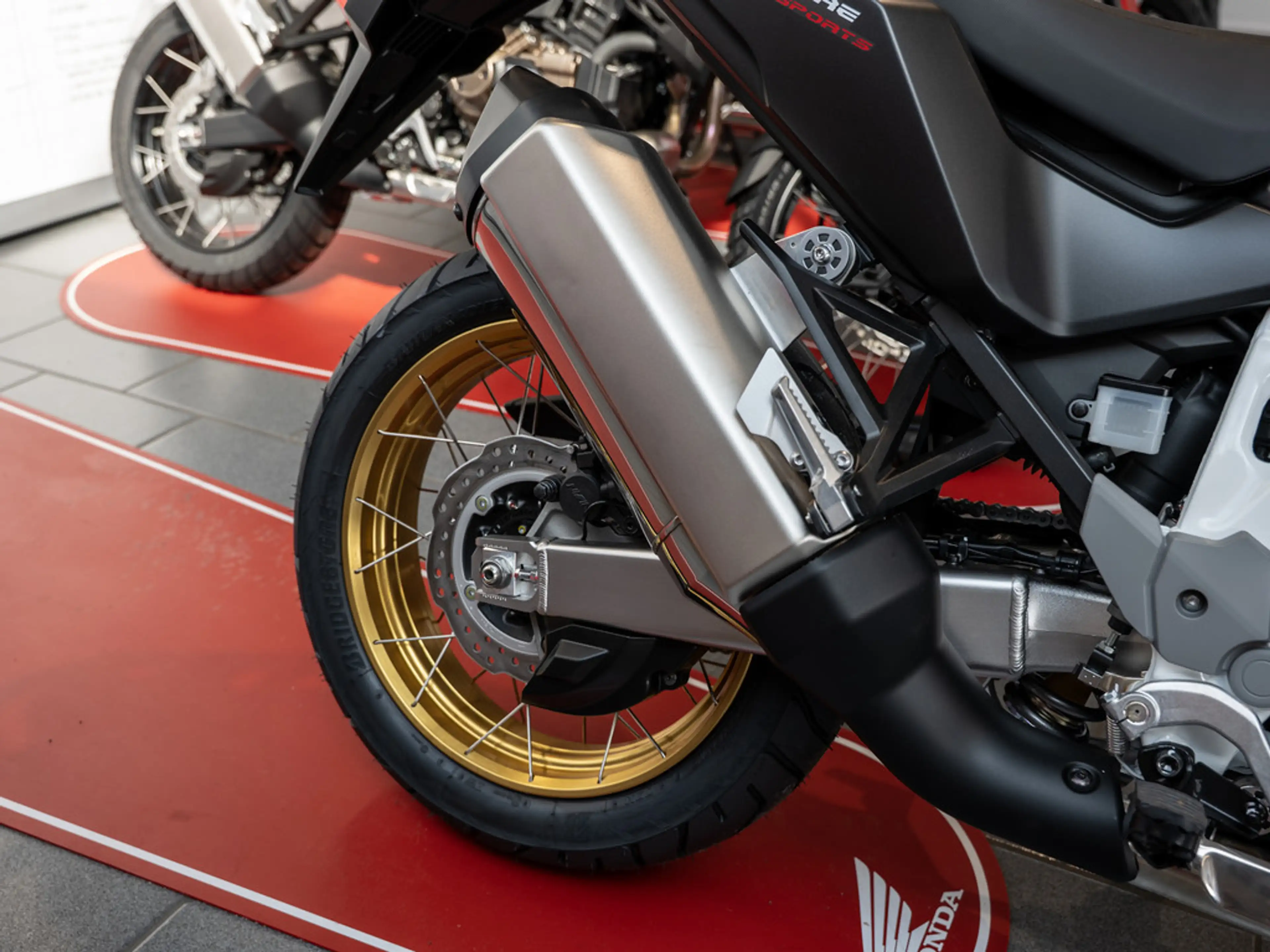 Honda CRF 1100 L Africa Twin LED SCHEINWERFER — photo 9