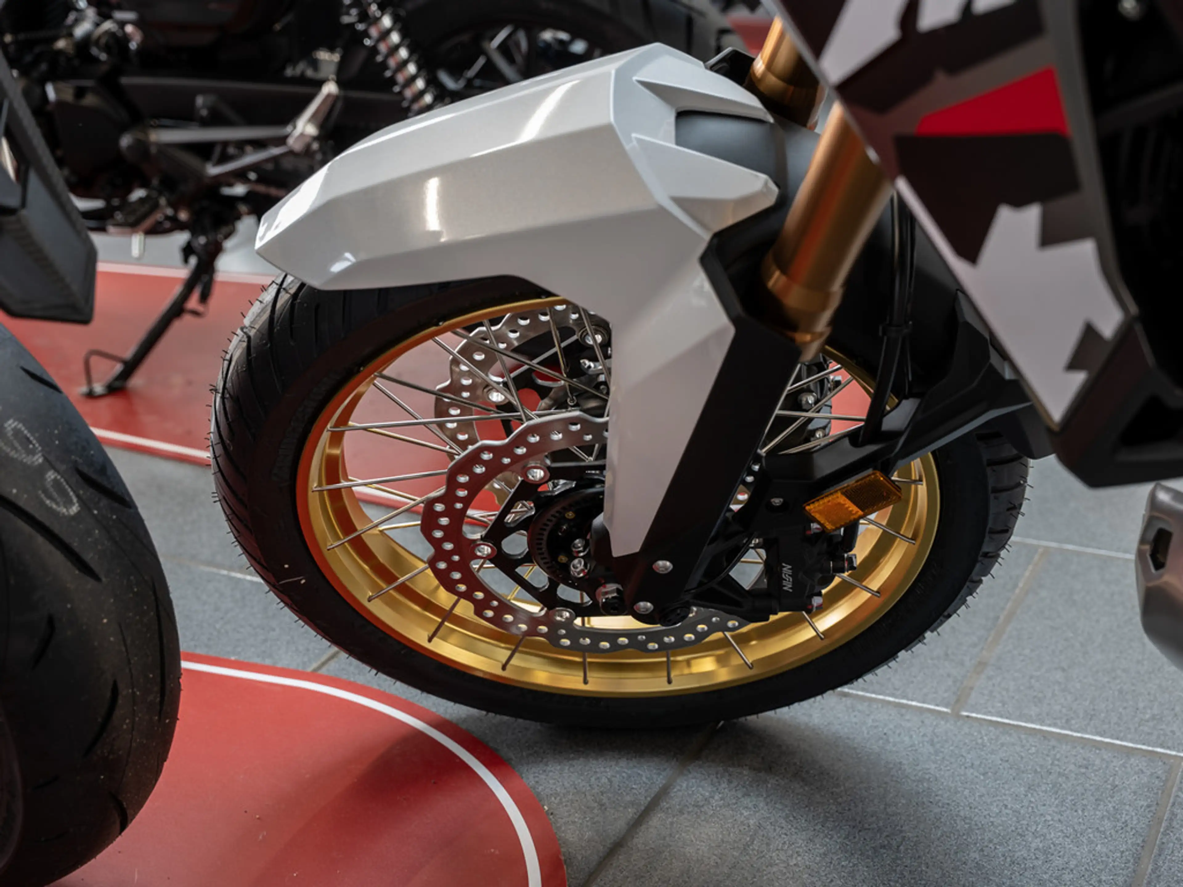 Honda CRF 1100 L Africa Twin LED SCHEINWERFER — photo 6