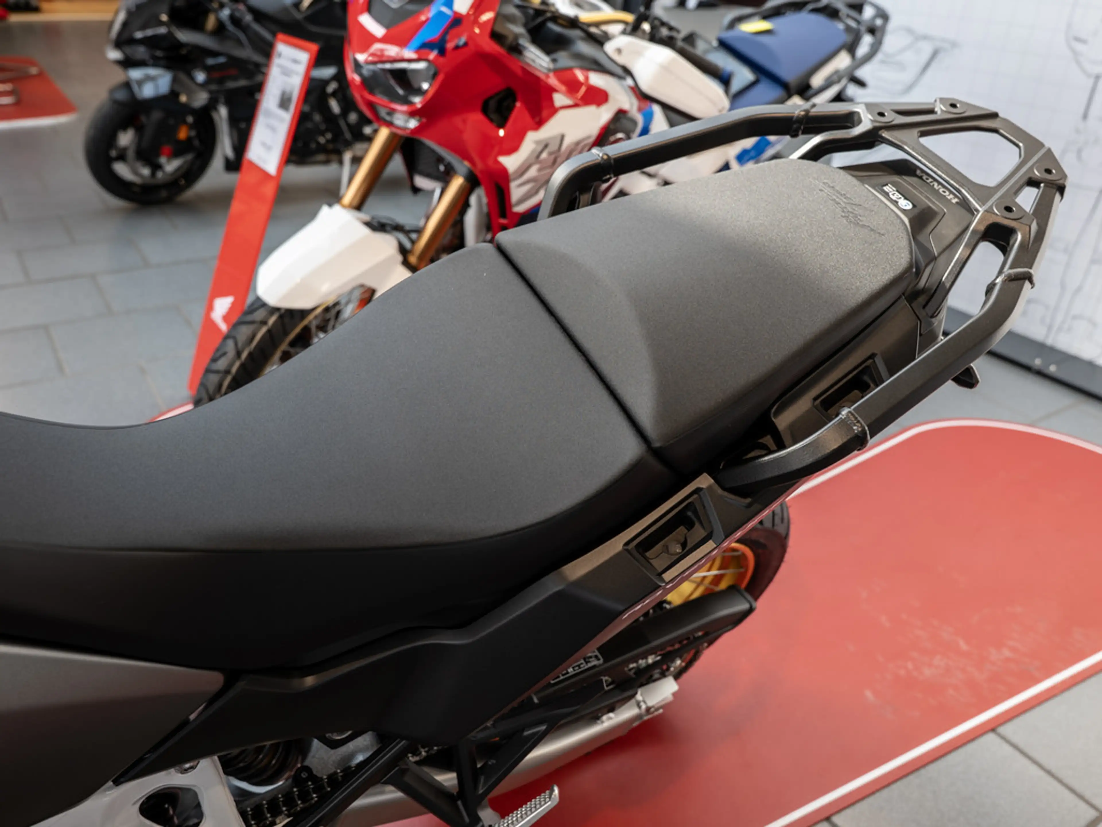 Honda CRF 1100 L Africa Twin LED SCHEINWERFER — photo 5