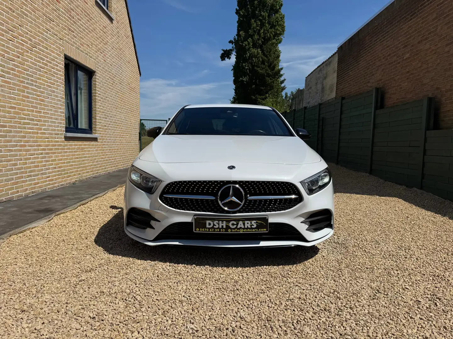 Mercedes-Benz A 180 Business Solution AMG Blanc - 2