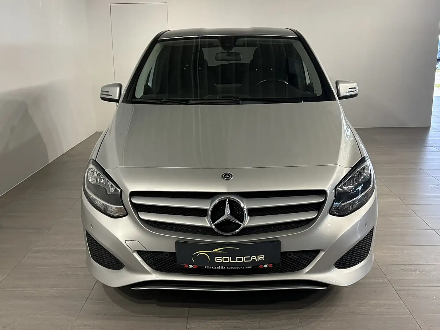 Mercedes-Benz B 160 d Silber - 2