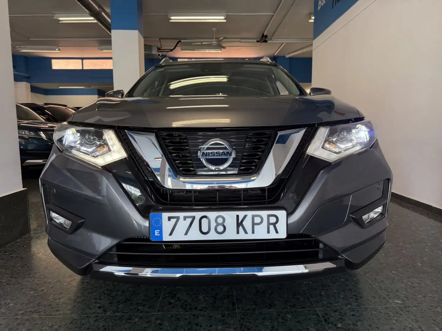 Nissan X-Trail 2.0 dCi Tekna 4x2 XTronic 7 pl. Szürke - 2