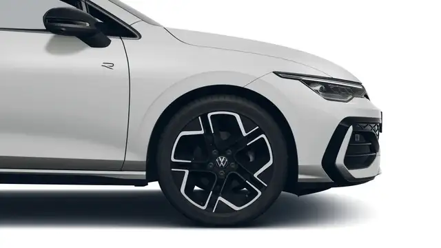 Volkswagen Golf view 4