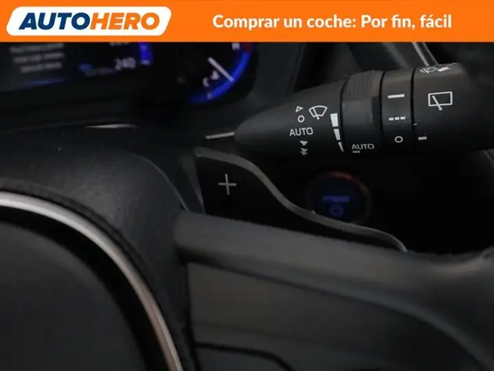 Toyota Auris 2019, foto 30