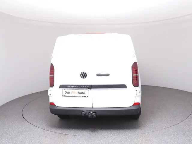 Volkswagen Transporter view 6