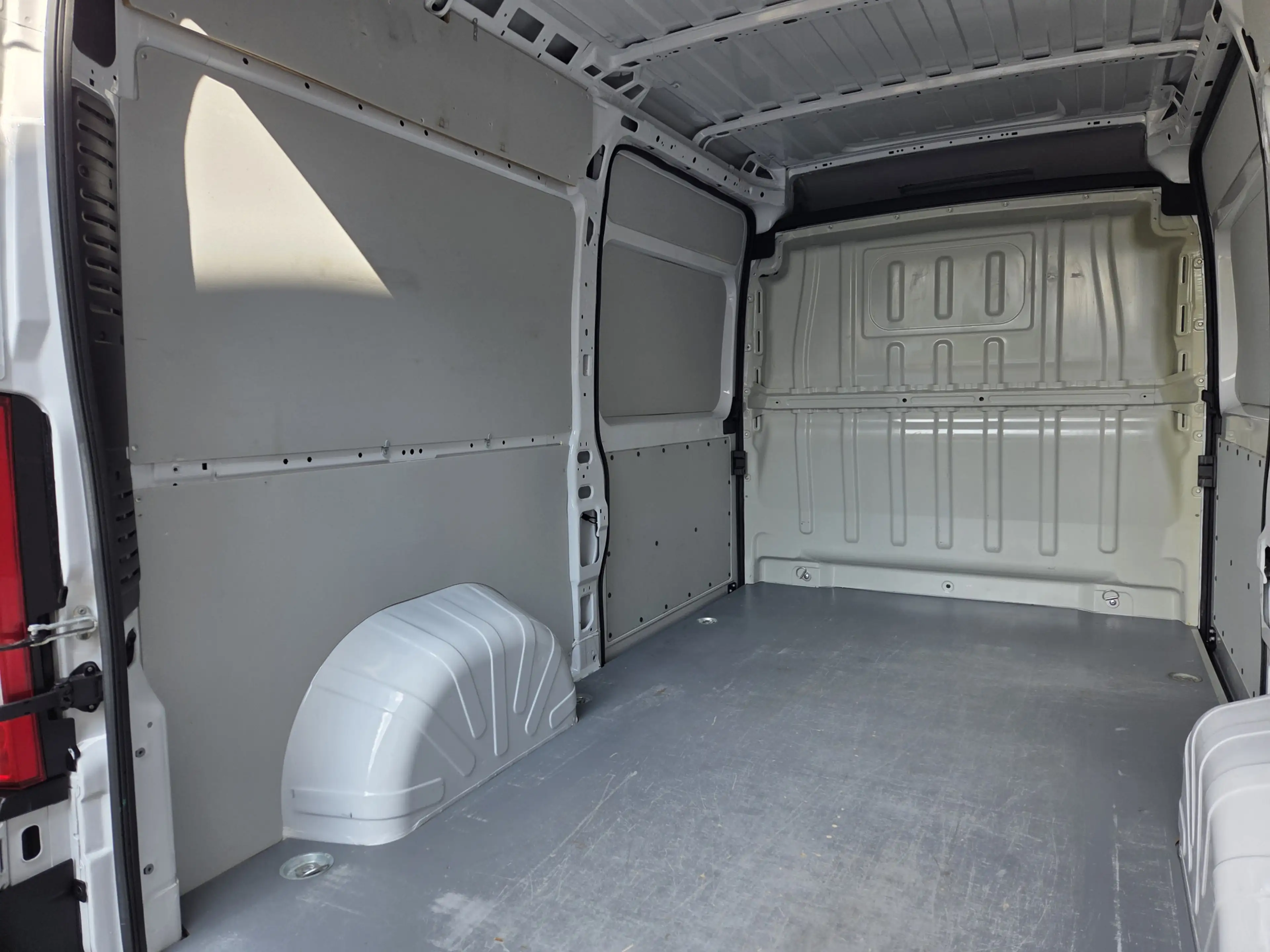 Citroen Jumper / Opel Movano 103Kw/140Pk L2H2 Links & Rechts Schu — photo 10
