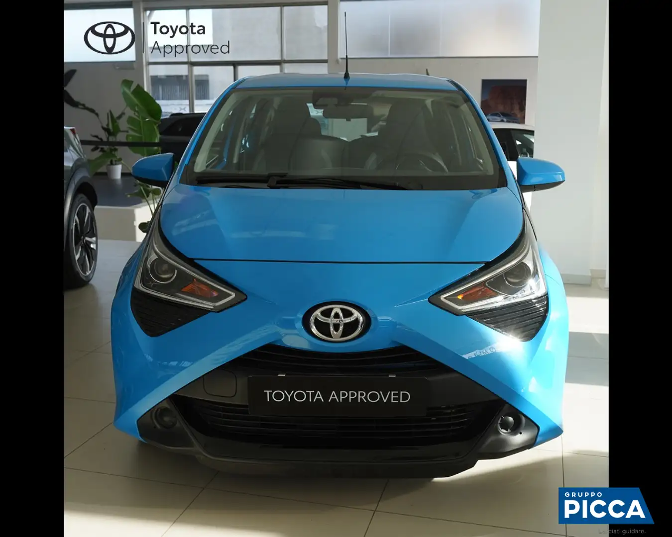 Toyota Aygo 5 Porte 1.0 VVT-i x-cool Blu/Azzurro - 2
