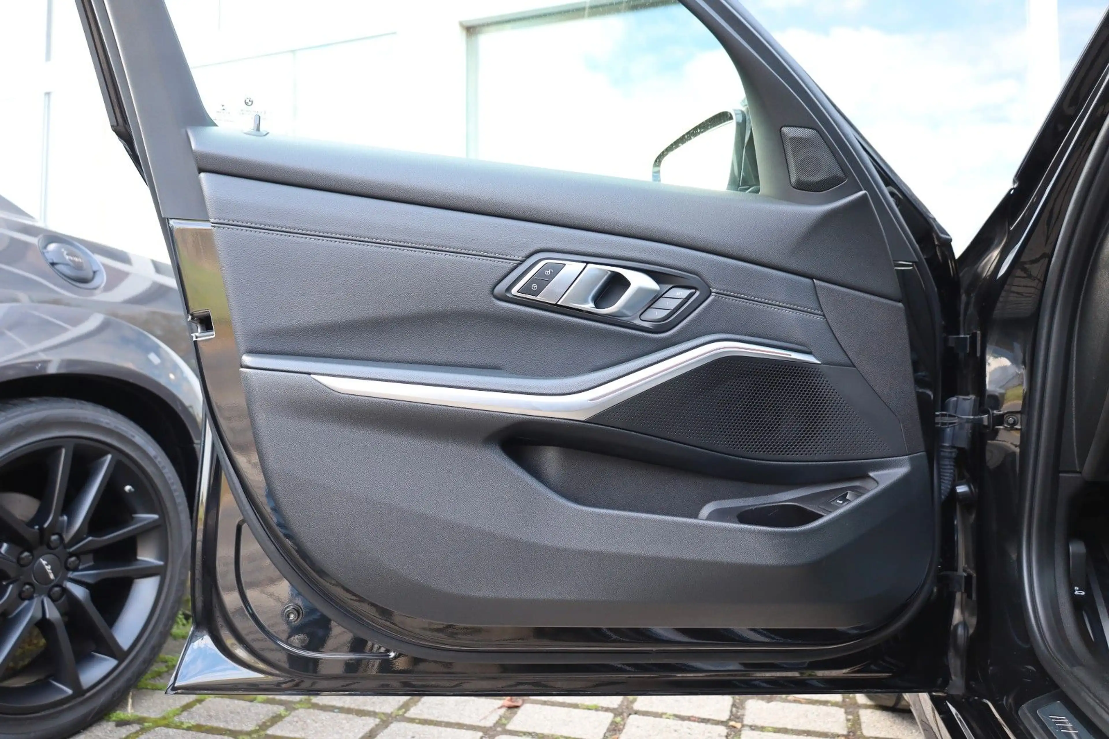 BMW 340 xDrive/M/KAMERA/HUD/SBD/SHZ/LHZ/APPLE/R19 — photo 9