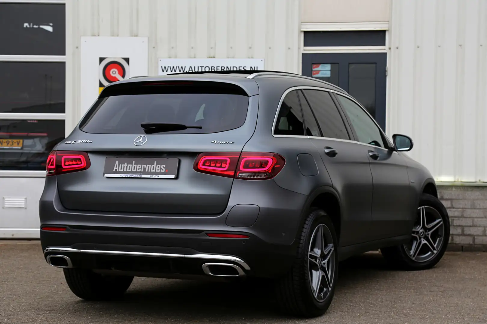 Mercedes-Benz GLC 300 300e 320PK PHEV Plug in 4MATIC AMG*1ste Eig*BTW*Pe Gris - 2