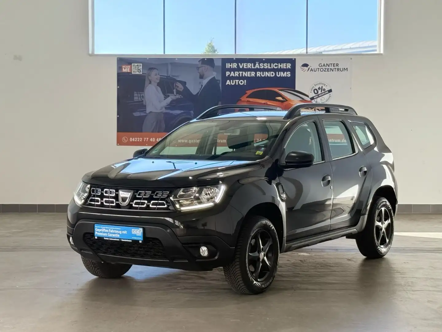 Dacia Duster II Essential 1.5 dCi AHK+NAVI+GRA Schwarz - 1