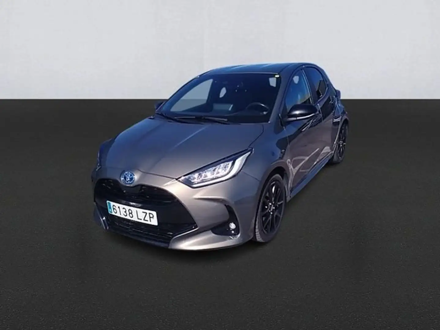 Toyota Yaris 120H 1.5 Style Marrón - 1