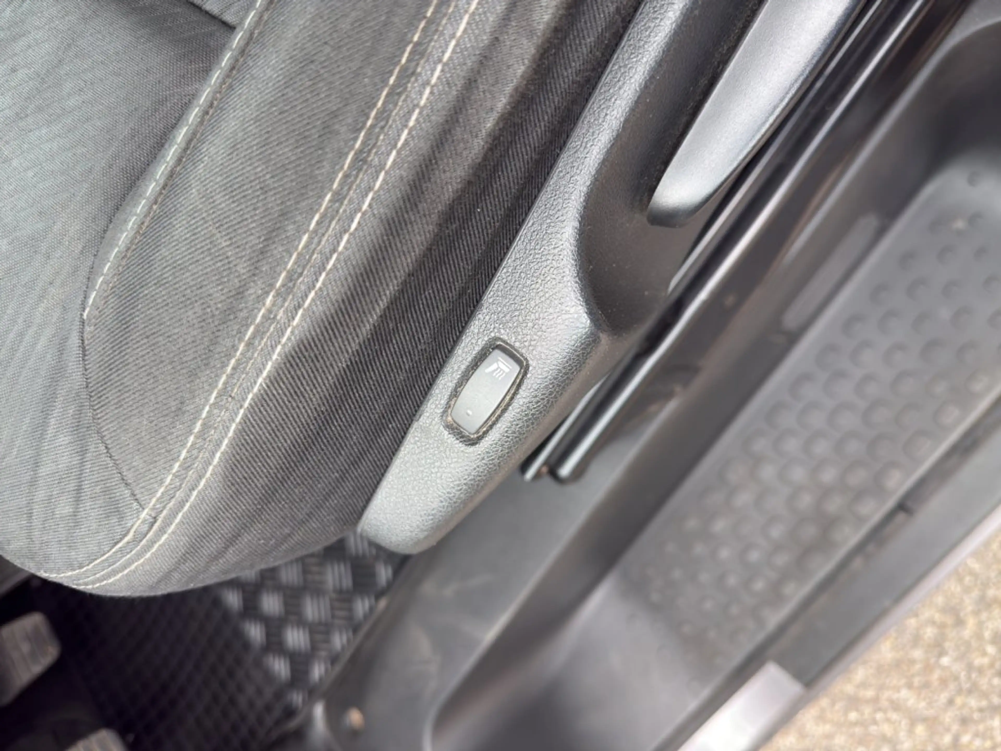 Renault Trafic Trafic — photo 10