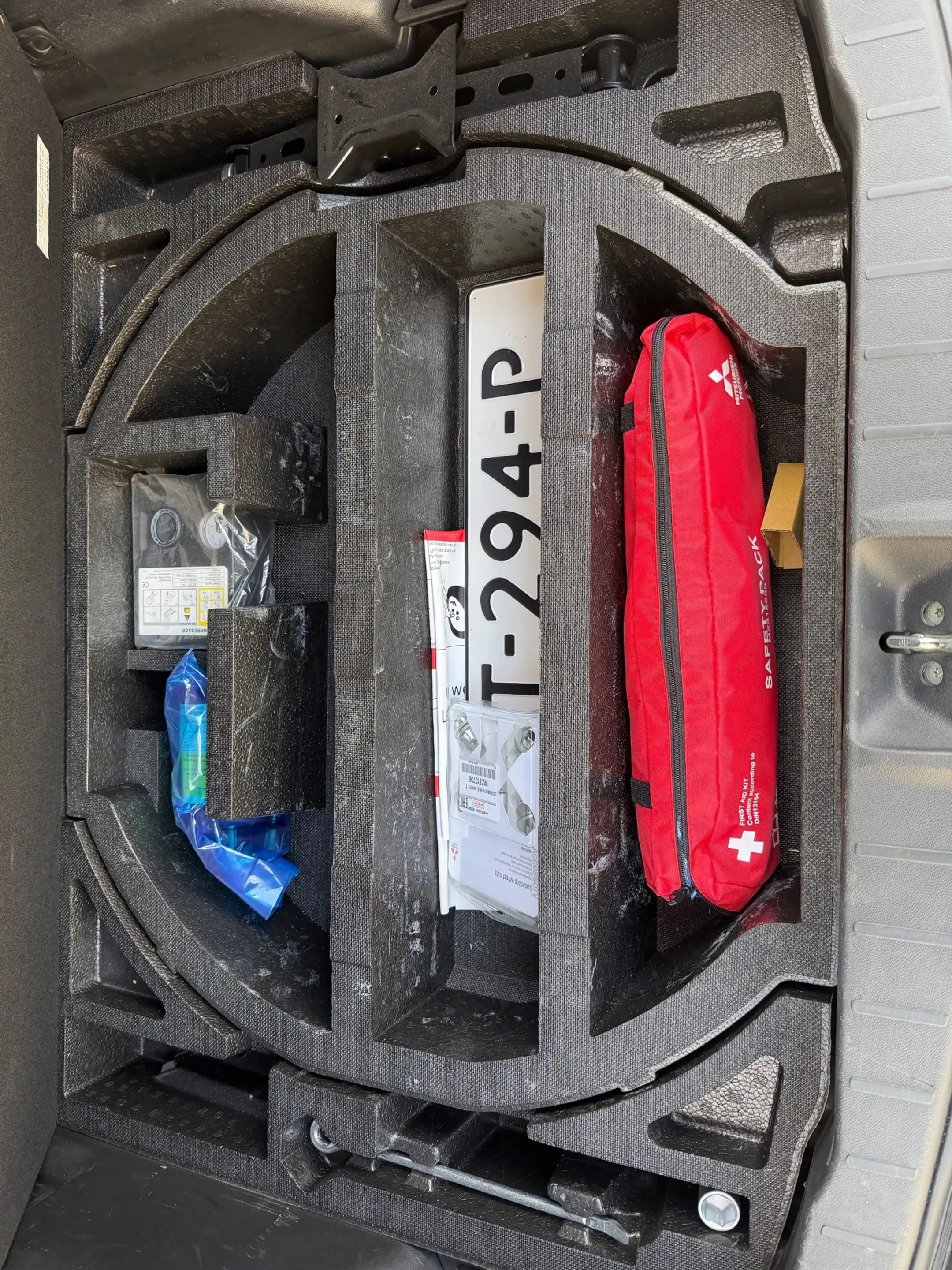 Mitsubishi ASX 1.6 Cleartec Connect Pro+ LEER.XENON.CLIMA.NAP! — photo 30