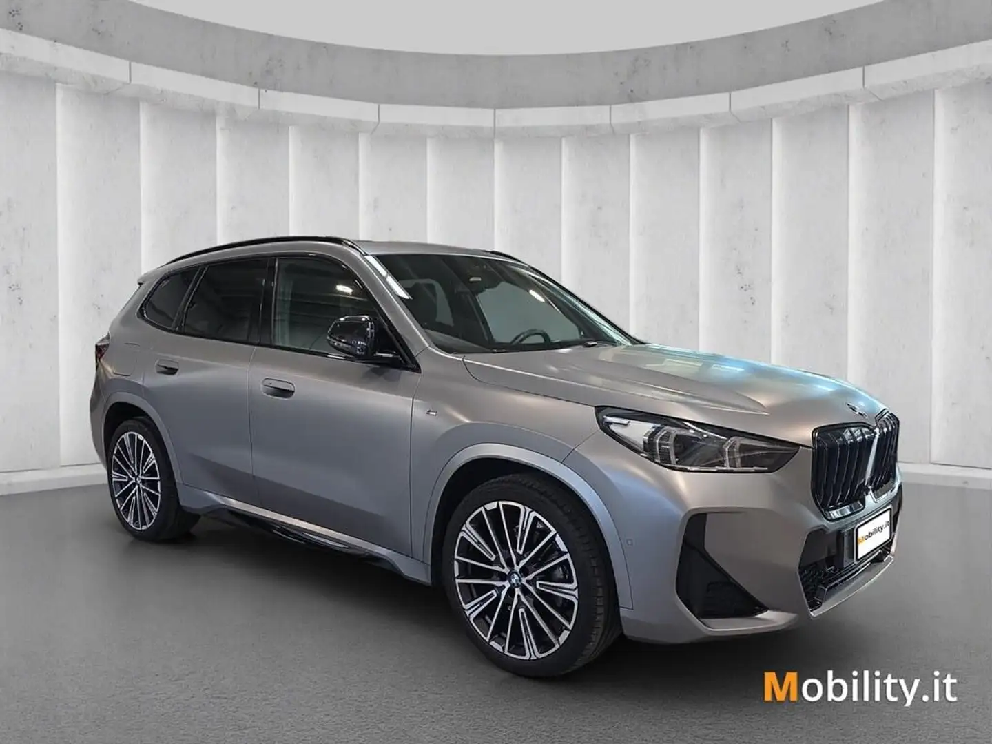BMW X1 xdrive23i mhev 48V Msport auto Grigio - 2