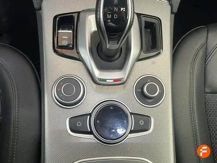 Alfa Romeo Stelvio 2.0 Gasolina Sprint Q4 2022, foto 22