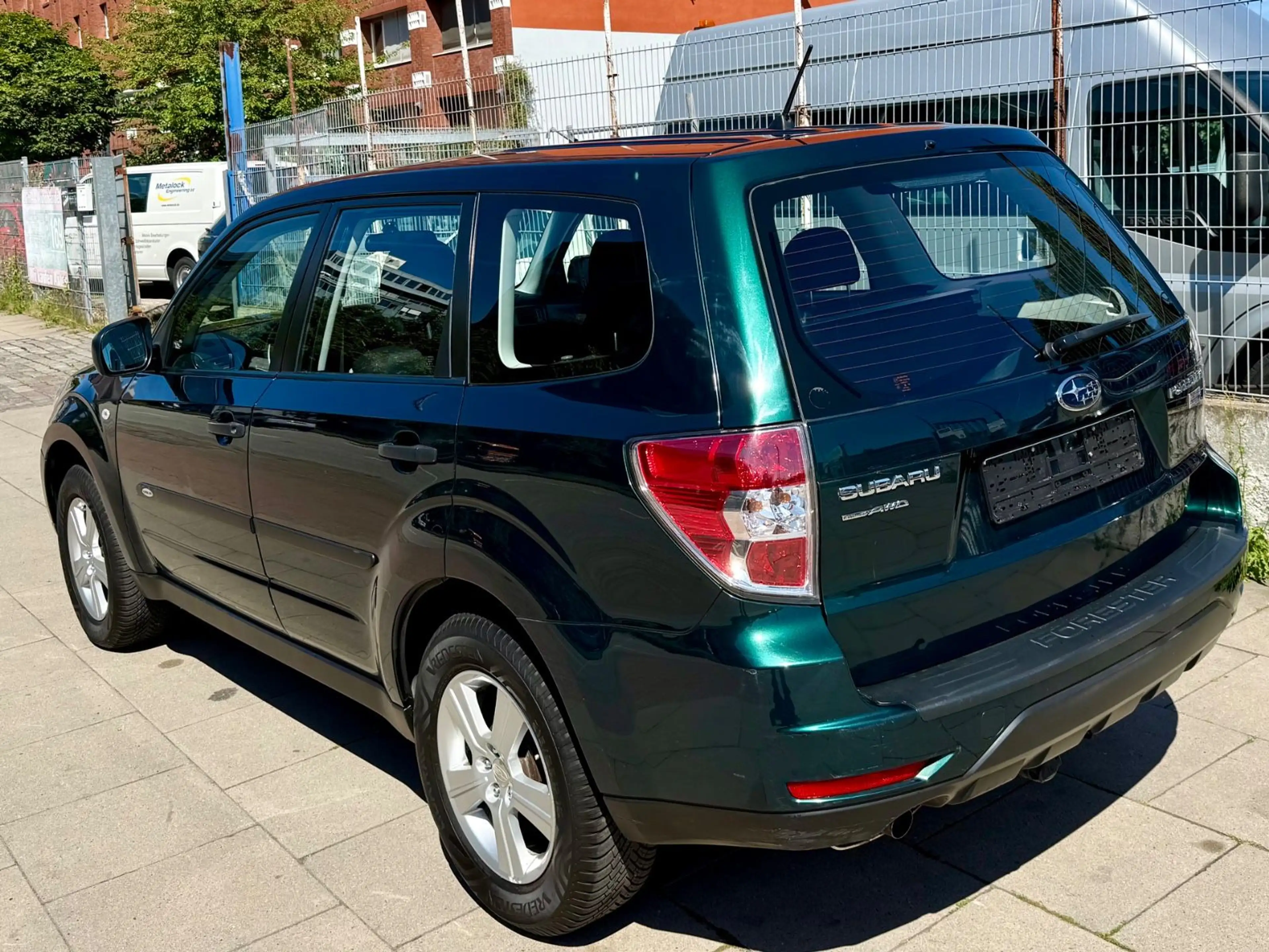 Subaru Forester Active * 4x4 * TÜV NEU — photo 14