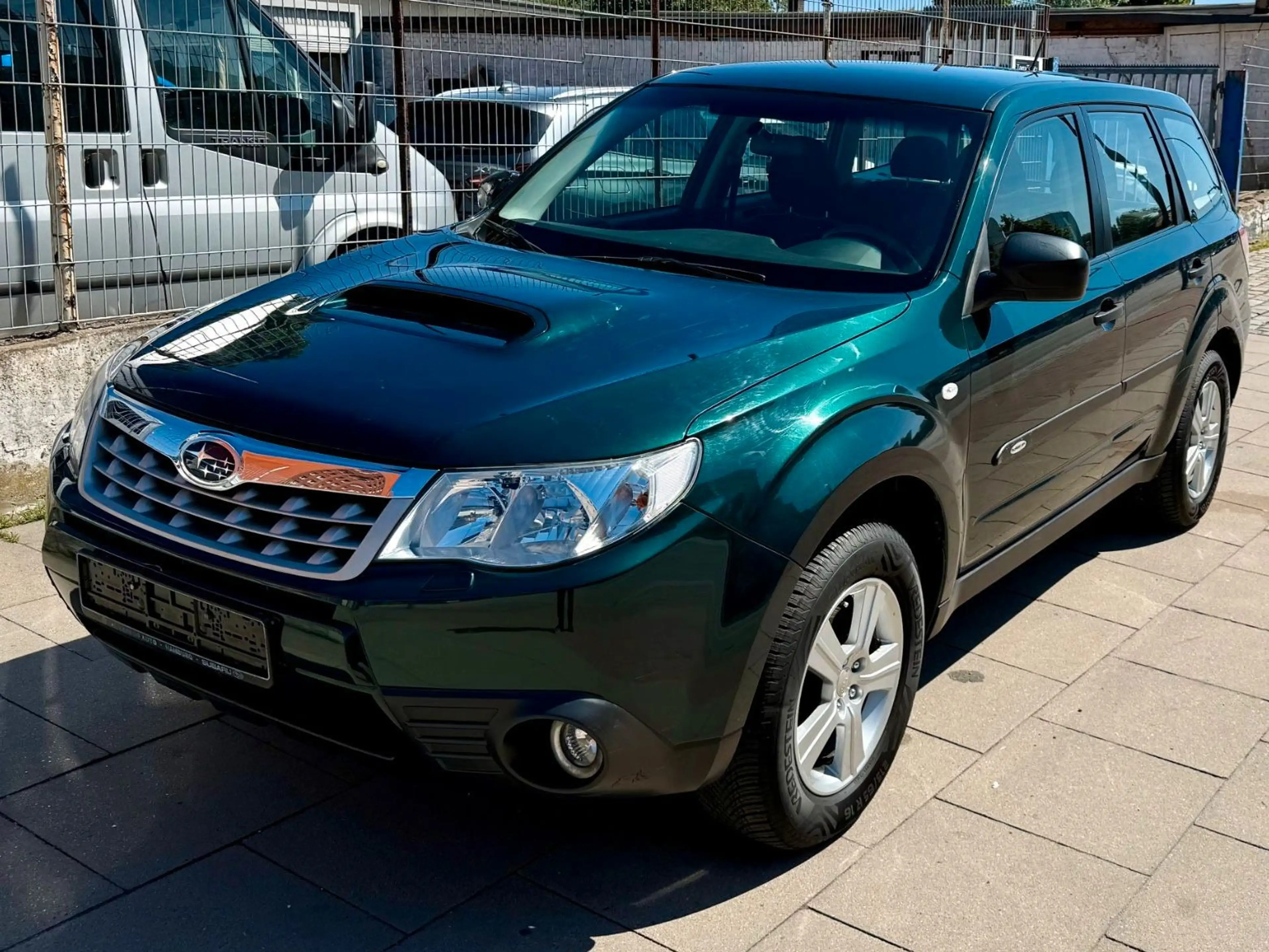 Subaru Forester Active * 4x4 * TÜV NEU — photo 2