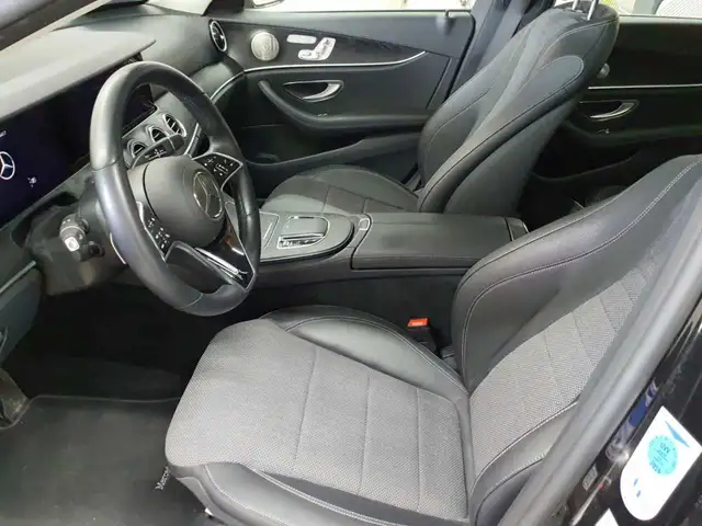 Mercedes-Benz E-Class view 7