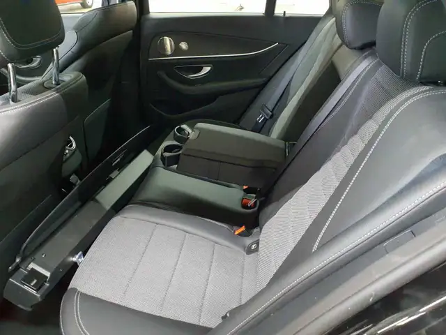 Mercedes-Benz E-Class view 13