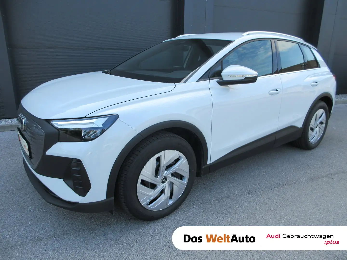 Audi Q4 e-tron Audi Q4 45 e-tron quattro Weiß - 1