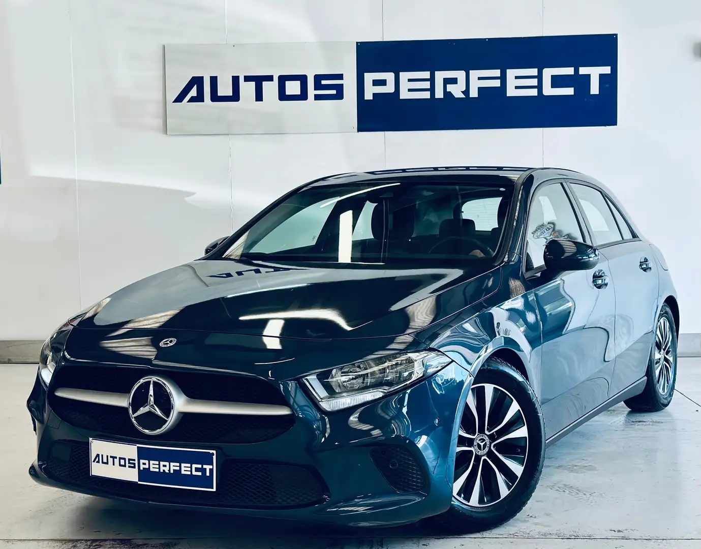 Mercedes-Benz A 180 d CAMERA PDC  CLIM NAVI SIEGE CHAUFF. BLUETOOTH Blauw - 1