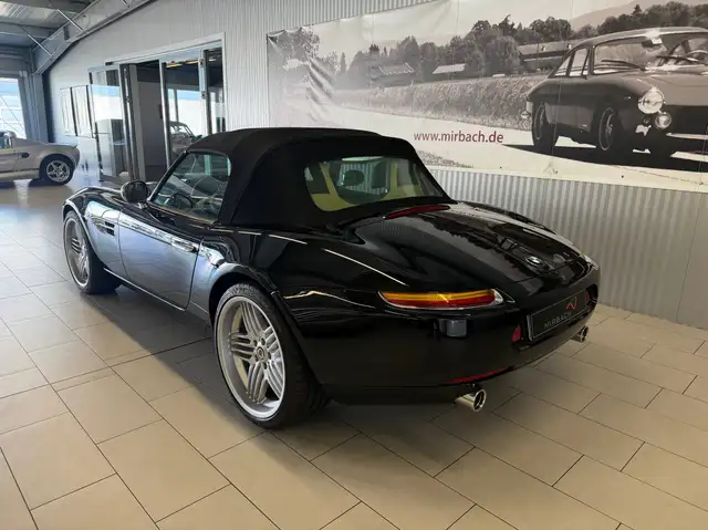 BMW Z8 view 13