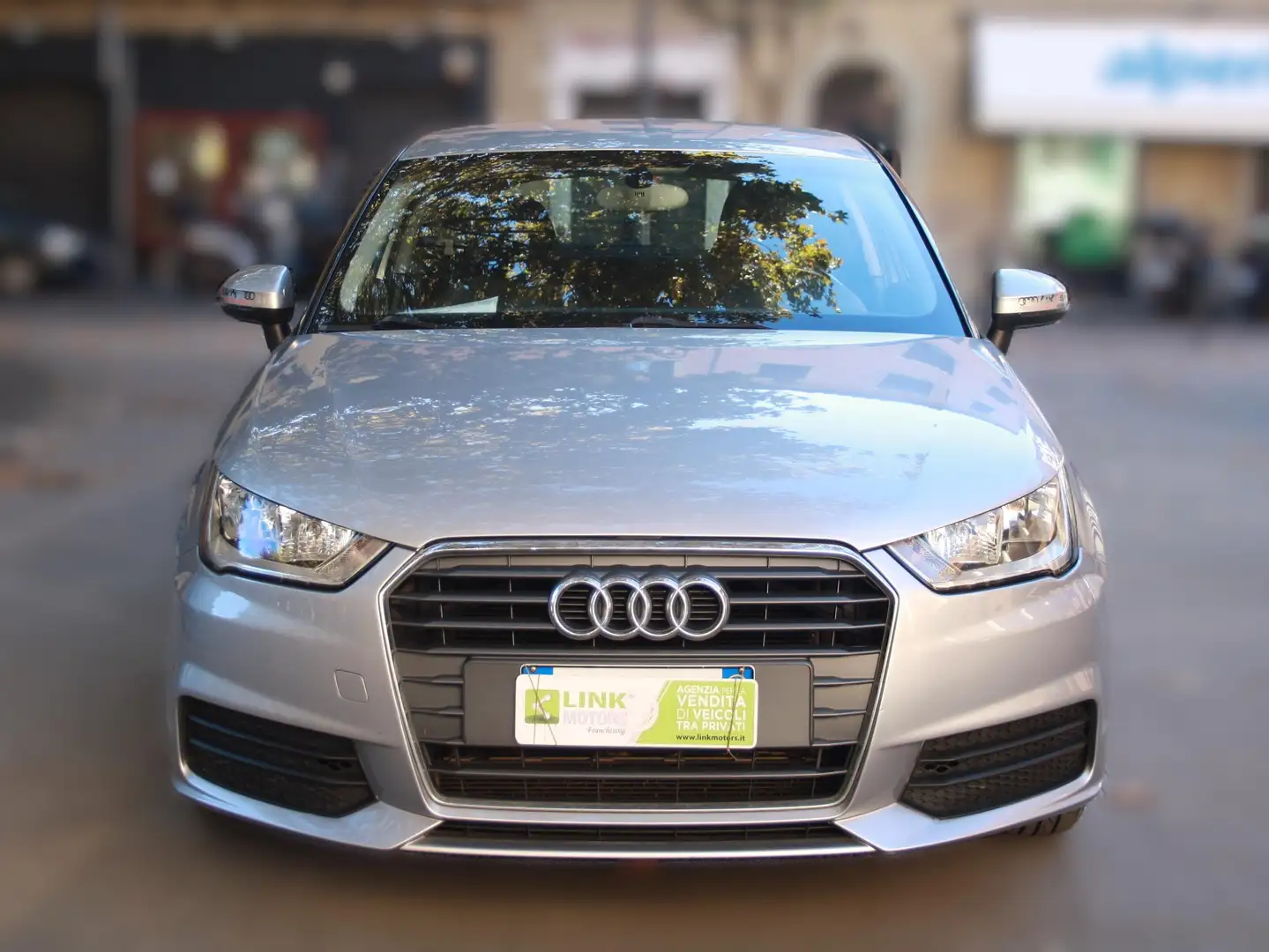 Audi A1 A1 I 2015 3p 1.4 tdi Metal ultra Silber - 2