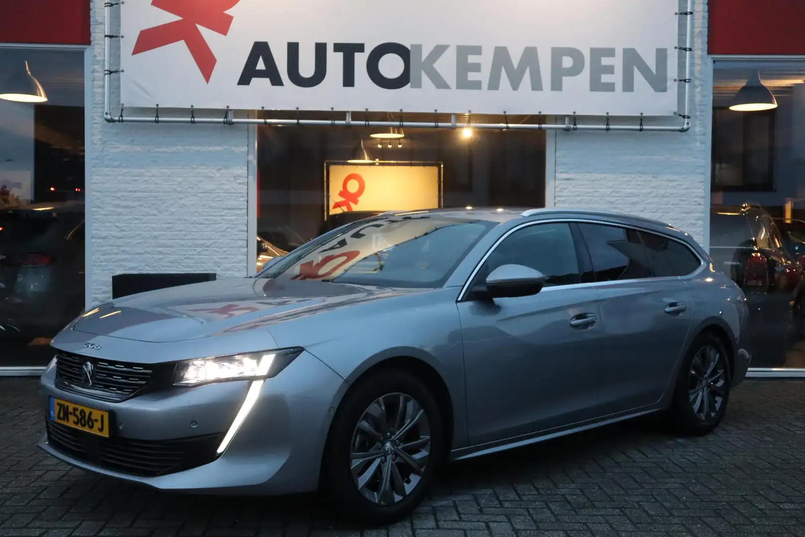 Peugeot 508 SW 1.6 PureTech 180PK Peugeot 508 SW 1.6 PureTech Grijs - 1