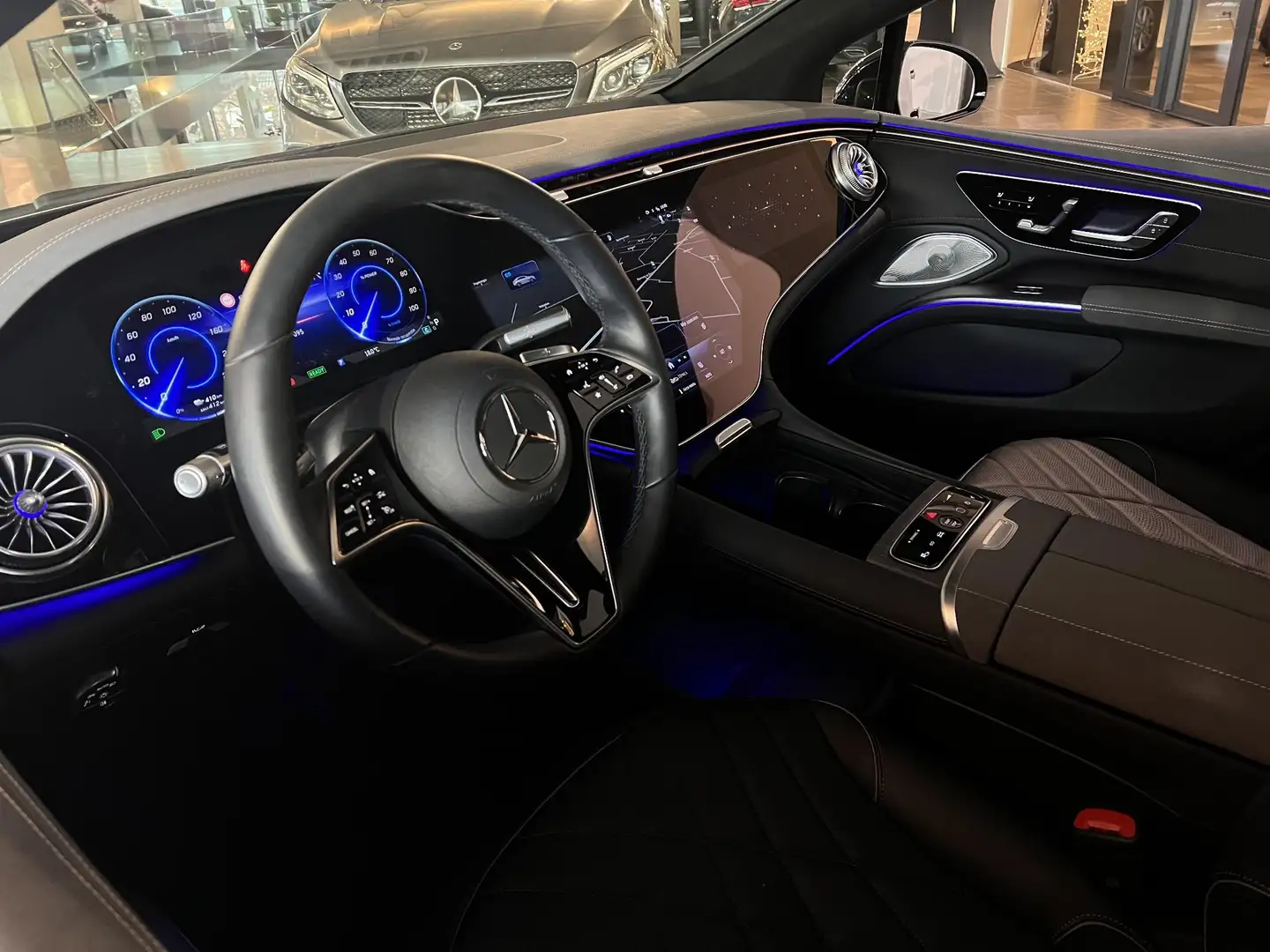 Mercedes-Benz EQS 580 4MATIC 108Kwh AMG Line +ACHTERAS STURING+DIGIT Blauw - 2